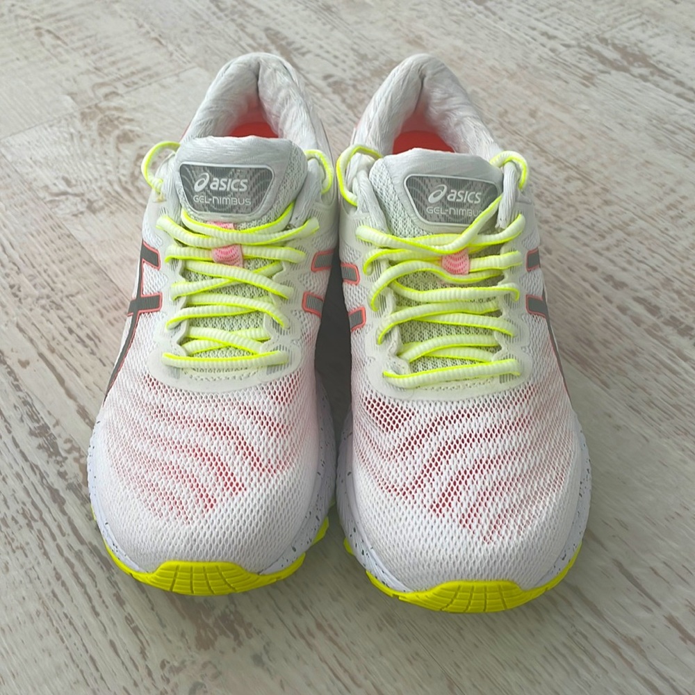 ASICS gel nimbus 22